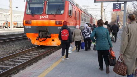 В Астрахани увеличат периодичность «дачных» поездов