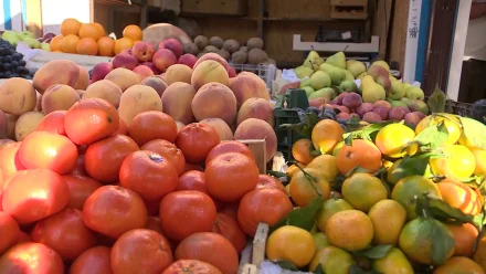 Сколько сейчас стоят фрукты и овощи на рынках Астрахани