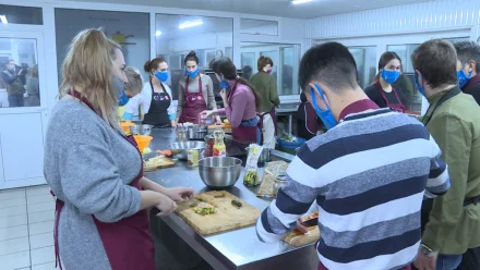 В Астрахани проводят кулинарные мастер-классы для выпускников детдомов