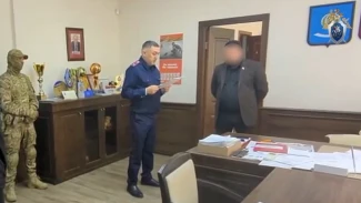 Главу Наримановского района задержали по подозрению в мошенничестве