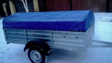 Глава Астраханской области и сенатор подарили волонтерам автоприцеп «Русич»