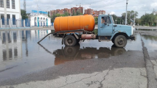В Астрахани коммунальные службы ликвидируют последствия дождя