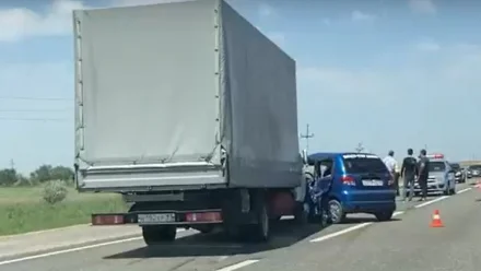 В Астраханской области в ДТП пострадали женщина и 8-летний ребёнок