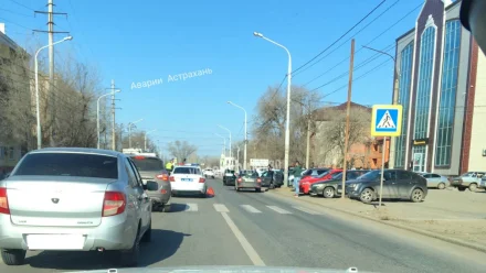 На улице Латышева в Астрахани сбили 20-летнего парня