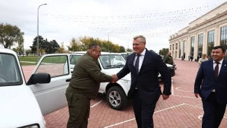 Астраханская служба природопользования получила 7 новых машин 