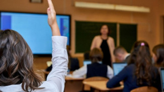 В астраханские сёла приехали работать педагоги из других регионов