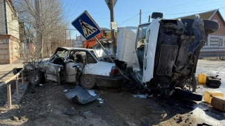 В Астрахани в ДТП пострадали трое маленьких детей