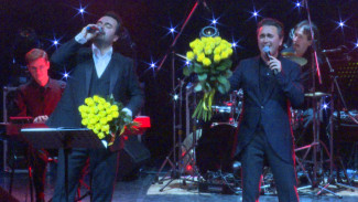 В Астрахани в честь 30-летия компании “ЛУКОЙЛ” выступили артисты мировой оперы