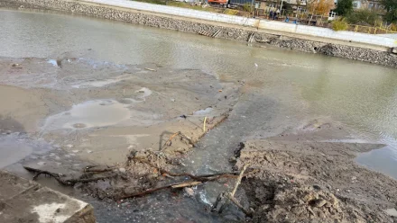 В левобережной части Астрахани понизили давление холодной воды