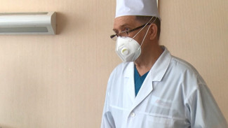 Астраханскому хирургу высшей категории Алексею Воробьёву исполнилось 70 лет