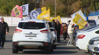 В Астрахани прошёл автопробег в День пожилых людей