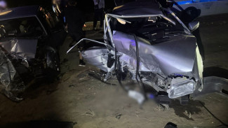 Под Астраханью в жёстком ДТП пострадали 5 человек