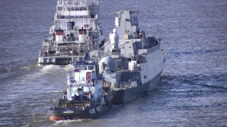 Пять кораблей убыли из Астраханской области в Санкт-Петербург на парад