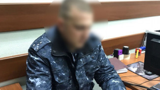 В Астрахани задержали сотрудника УФСИН за взятку от супруги осужденного