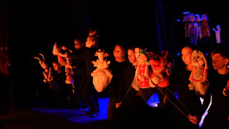 Астраханские юные кукольники впервые вышли на сцену