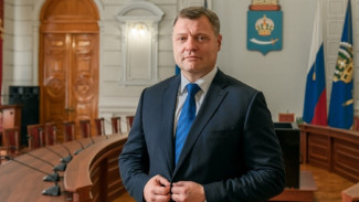 Игорь Бабушкин поздравил жителей Астраханской области с Первомаем