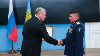 Игорь Бабушкин поздравил астраханских моряков и речников с профессиональным праздником