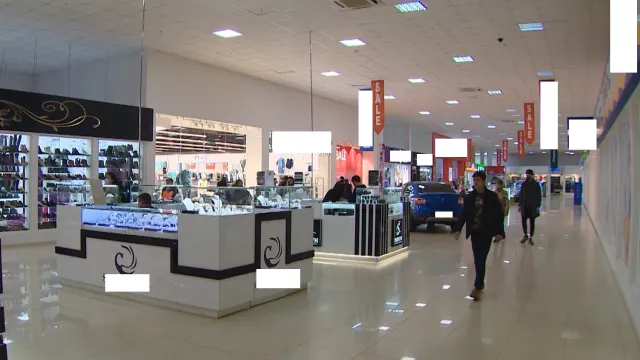 Астраханцы реже стали покупать в торговых центрах и чаще на маркетплейсах