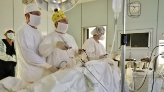 В Александровской больнице женщине провели сложную операцию на почках 