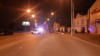 В Астрахани при столкновении трёх автомобилей пострадали 2 человека