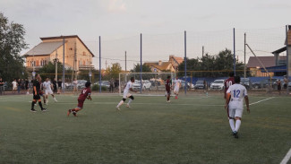 В астраханском селе праздник ногайской культуры прошел на футбольном поле