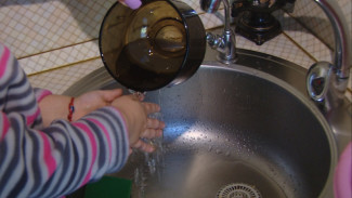 Более 2000 жителей села в Астраханской области остались без воды