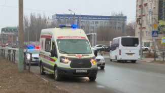 В Астрахани проверили, как водители уступают машинам скорой помощи