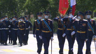 В Астрахани состоялась генрепетиция торжественного прохождения войск