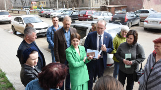 Председатель Гордумы Астрахани провел выездную встречу с представителями управляющей компании