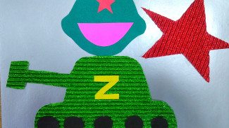 Сотрудник ОМОН рассказал маленьким астраханцам о подвигах российских солдат