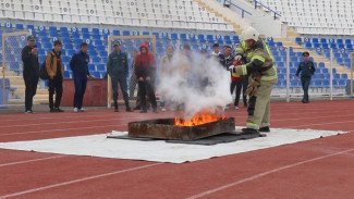 В Астрахани прошли соревнования по пожарно-спасательному спорту