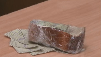 В астраханском колледже провели патриотическую акцию “Блокадный хлеб”