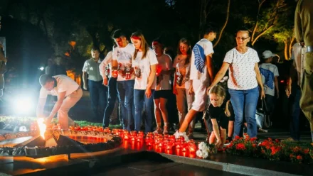 В Астрахани прошла акция «Свеча Памяти»