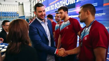 В Астрахани двукратный олимпийский чемпион по водному поло проведет автограф-сессию