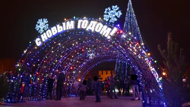 В центре Астрахани установят 80-метровую светодиодную музыкальную арку