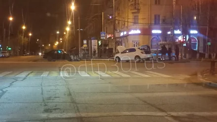 В Астрахани в ДТП в Жилгородке пострадали три человека