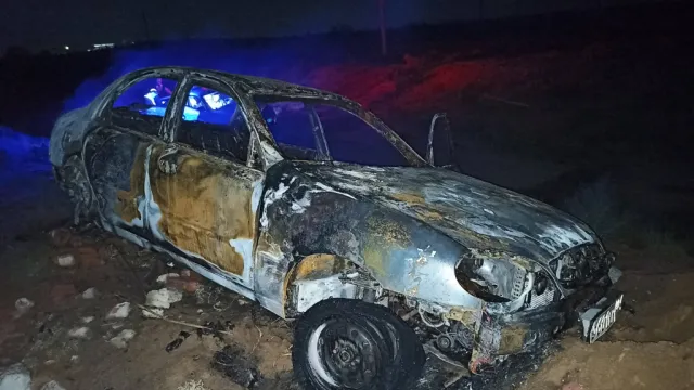Пьяный астраханец оставил горящую машину в степи