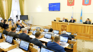 Облдума приняла бюджет Астраханской области на 2022 год во втором чтении