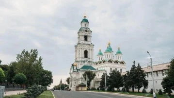 Башни Астраханского кремля завершают сезон