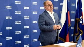 Астраханское отделение “Единой России” подало документы для заверения списка кандидатов