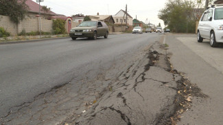 В Астрахани сотрудники ГИБДД проверили состояние автомобильных дорог