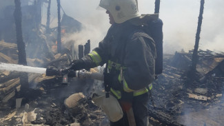 В астраханском селе при пожаре женщина получила ожоги