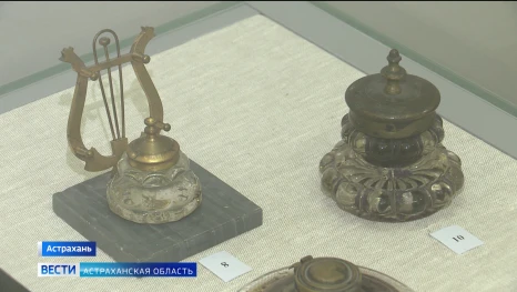 В краеведческом музее Астрахани открылась новая выставка «Подруга думы праздной, чернильница моя...»