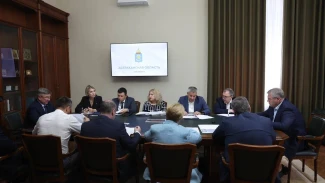 Губернатор Астраханской области встретился с главой Ахтубинского района 