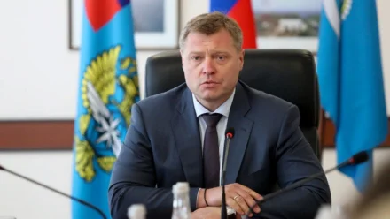 Игорь Бабушкин поздравил жительниц Астраханской области с 8 марта