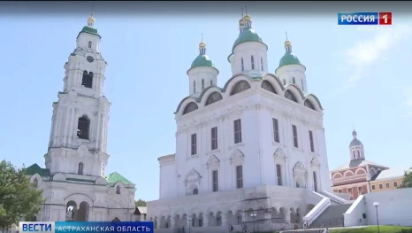 Команда ГТРК «Лотос» поздравляет астраханцев с Новым годом! 