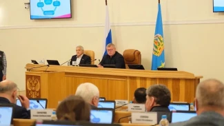 В Астрахани обсудили решение вопроса дефицита медицинских кадров