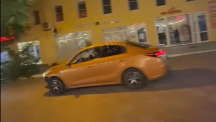 В Астрахани оштрафовали водителя, который проехался по «Арбату»