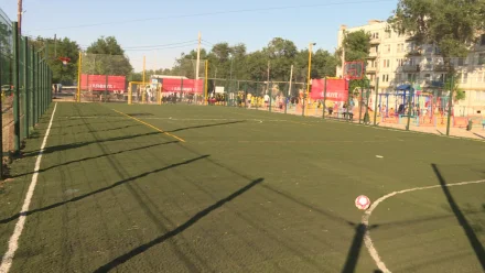 В астраханском селе Тамбовка открыли детскую площадку и футбольное поле