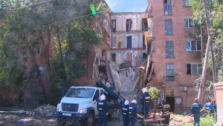В Астрахани создадут комиссию по допуску жильцов в частично обрушившийся дом